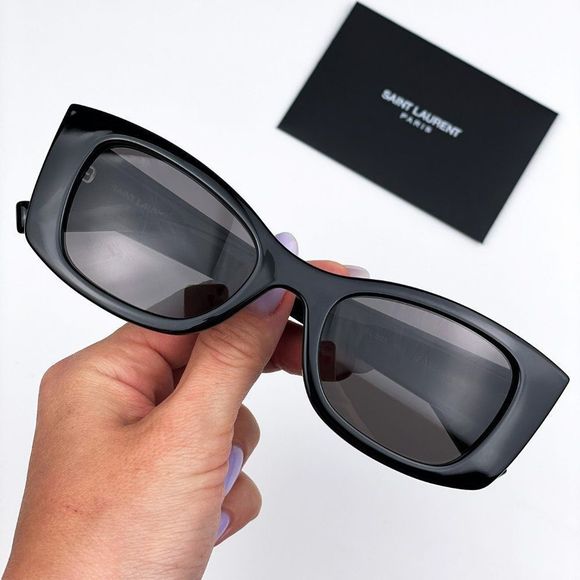 Saint Laurent SL593 001 Sunglasses Black Square Unisex - Picture 1 of 15
